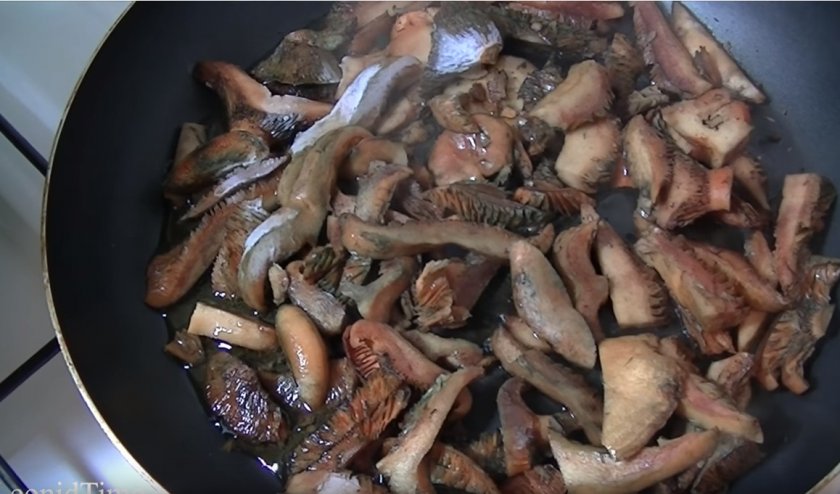Как готовить грибы рыжики: что делать, как жарить, варить и чистить ( 21 фото){q}