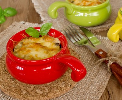 Рецепт смачного жульєну з лисичок зі сметаною