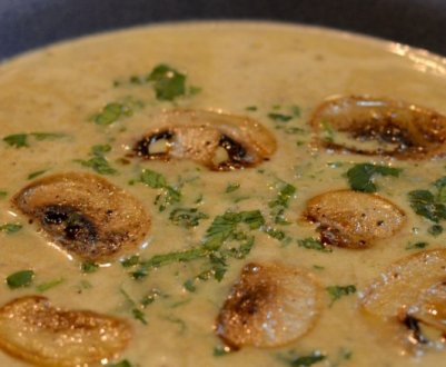 Смачний рецепт грибного супу з печериць із плавленим сиром