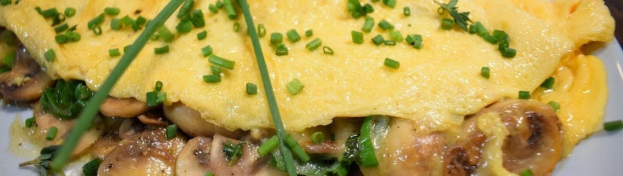 Рецепт смачного омлету з печерицями на сніданок