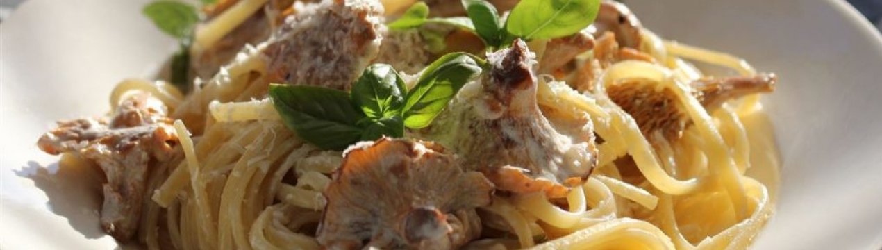 Рецепт приготування спагеті з лисичками