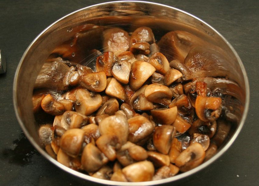 Відварені гриби для приготування Відварені гриби для приготування