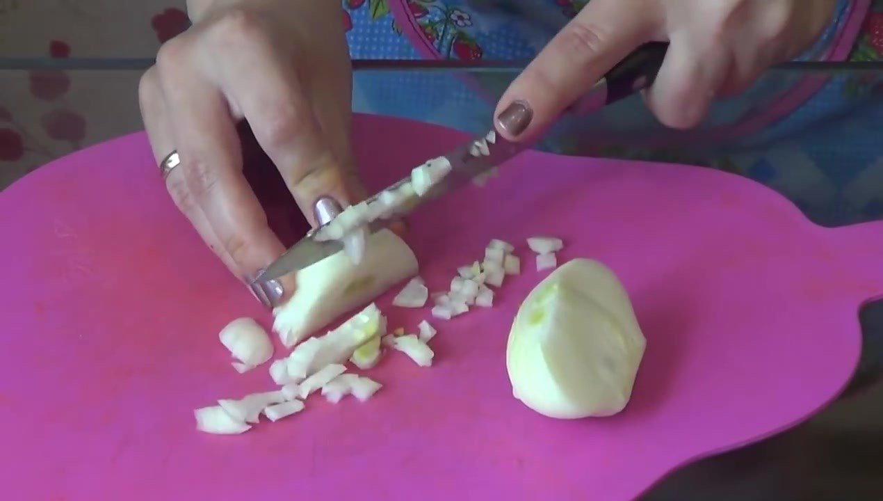 Сколько держать холод при ушибе и как его накладывать