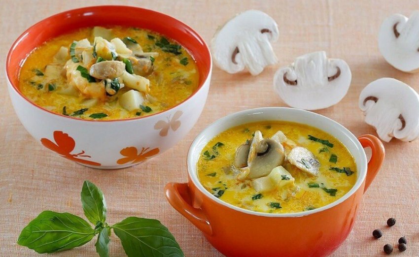 Сирний суп із грибами