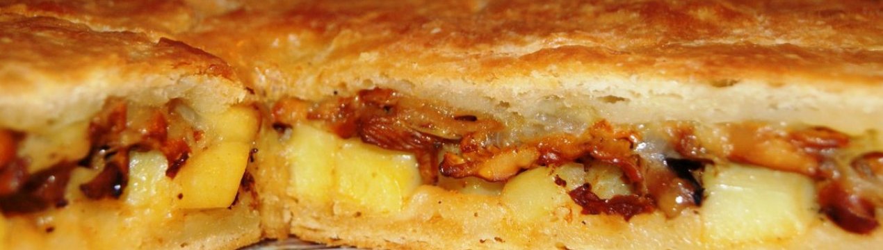 Рецепт смачного пирога з лисичками