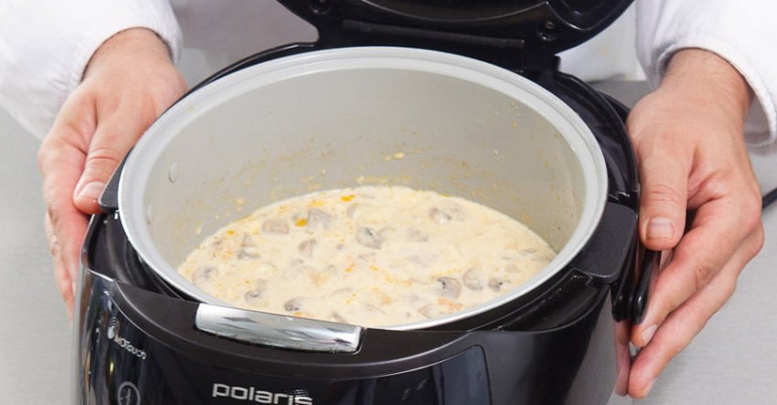 Печериці в сливках