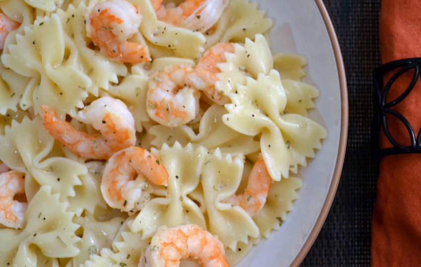 Макарони-метелики з креветками Макарони-метелики з креветками