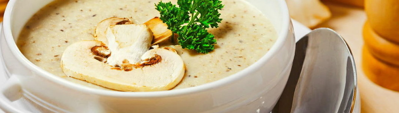 Рецепт смачного супу-пюре з грибами та картоплею