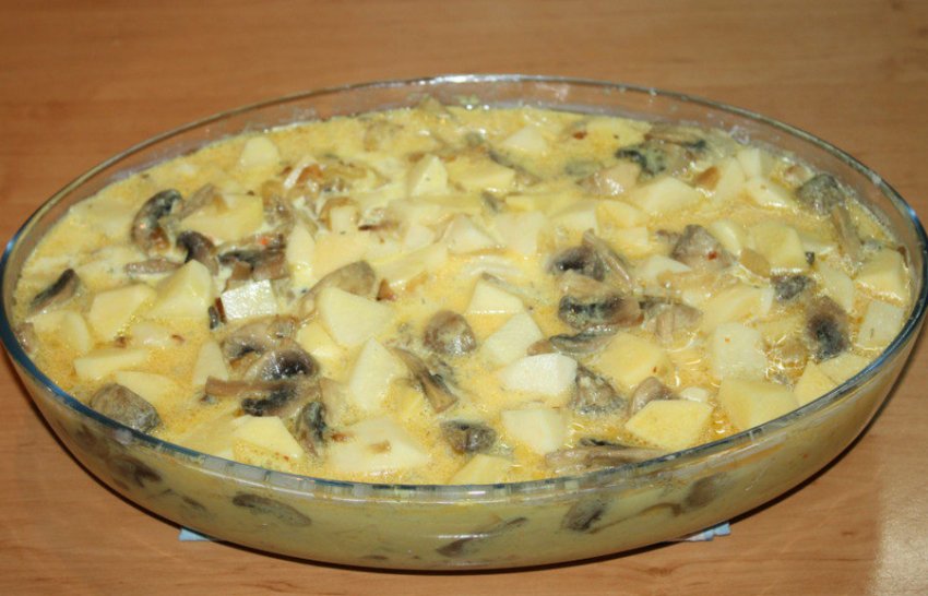 Гриби з картоплею та сметаною Гриби з картоплею та сметаною