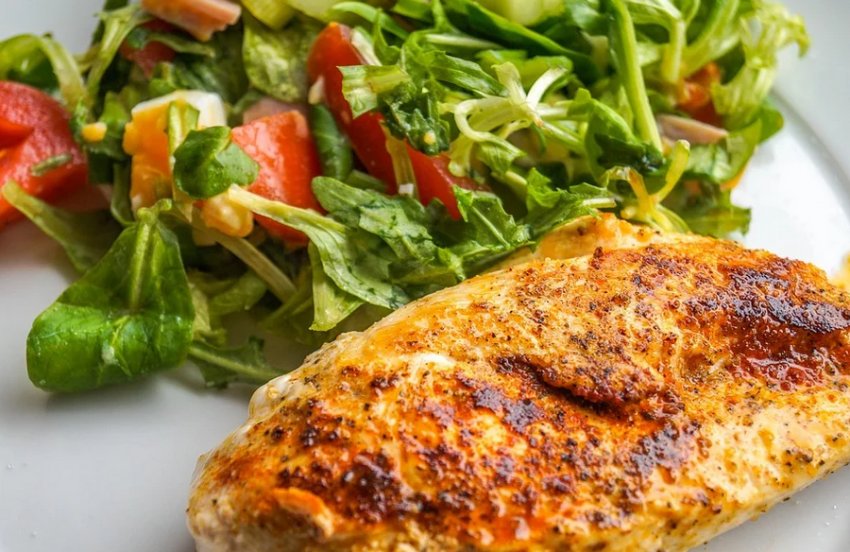 Куряча грудка фаршированная грибами