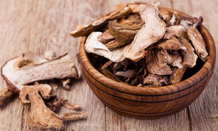 Сушені білі гриби