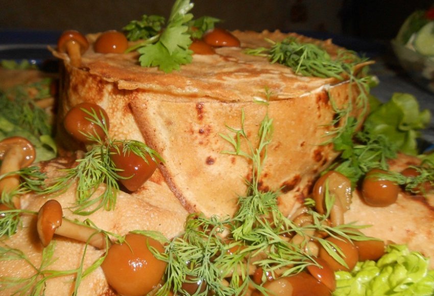 Салат «Пеньок» с жульеном Салат «Пеньок» с жульеном