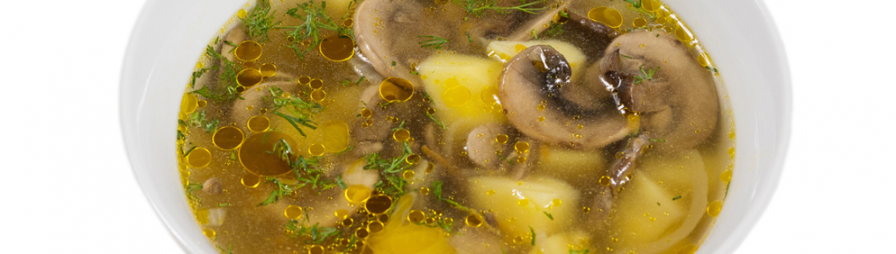 Смачний рецепт картопляного супу з печерицями