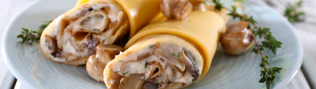 Рецепт блины с шампиньонами. . Рецепт блины с шампиньонами фото. Рецепт блины с шампиньонами-. картинка Рецепт блины с шампиньонами. картинка . Это, пожалуй, самая универсальная начинка для блинчиков! Они идеально сочетаются с любыми грибами: с жареными, консервированными, солеными, сушеными, замороженными.