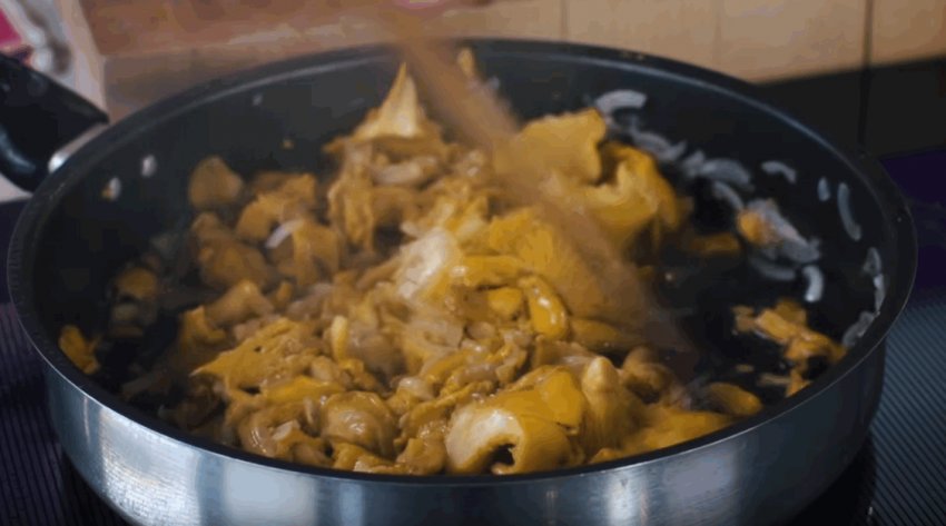 приготовить лисички вкусно и просто на сковороде. Смотреть фото приготовить лисички вкусно и просто на сковороде. Смотреть картинку приготовить лисички вкусно и просто на сковороде. Картинка про приготовить лисички вкусно и просто на сковороде. Фото приготовить лисички вкусно и просто на сковороде