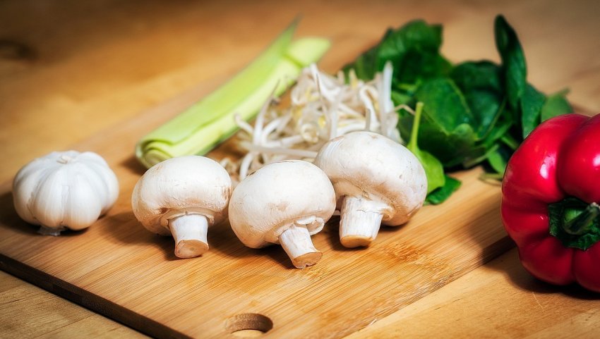 Підготовка інгредієнтів для страви