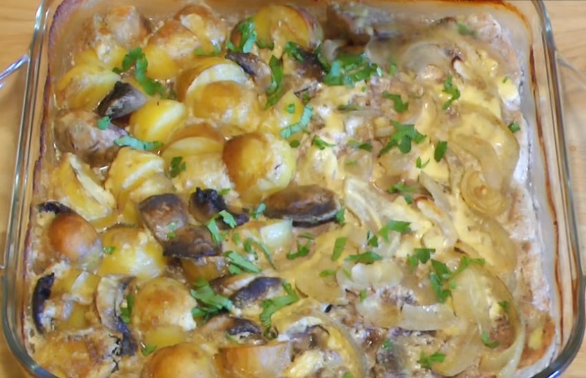 При какой температуре запекать в духовке картошку с мясом и грибами При какой температуре запекать в духовке картошку с мясом и грибами thumbnail