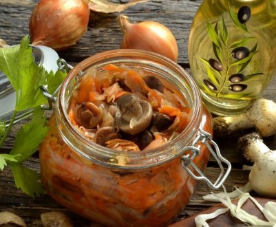 Заготівля грибної солянки з капустою на зиму