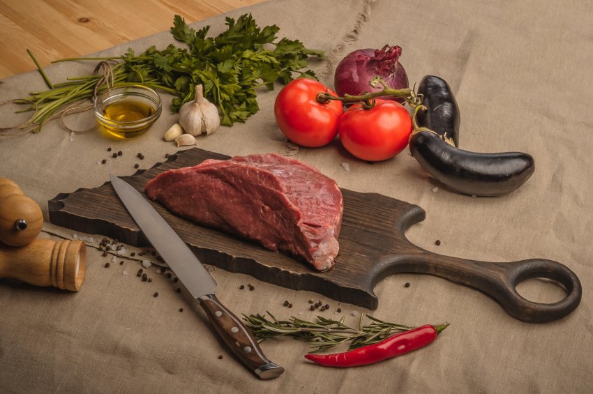 Резервну китайську свинину виставляють на аукціон