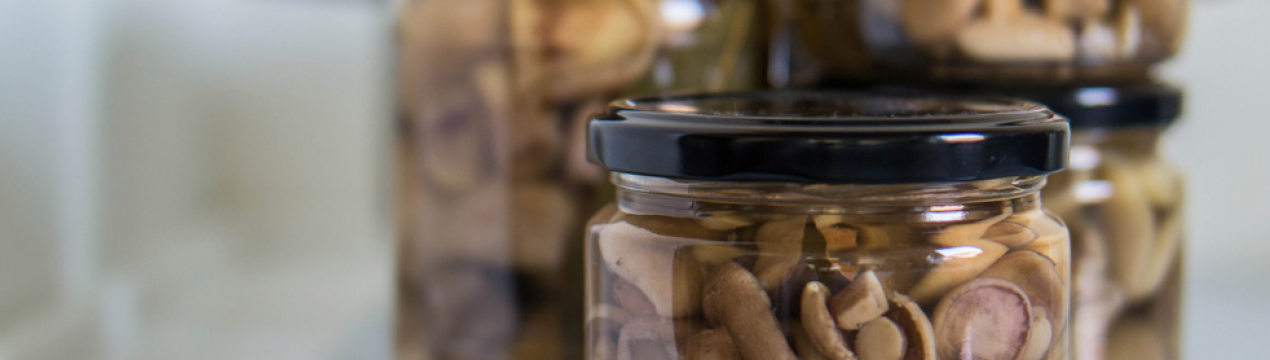 Простий рецепт маринованих грибів на зиму