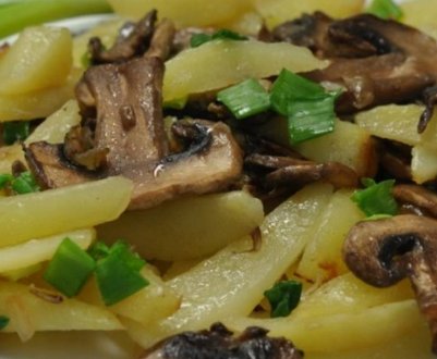 Як приготувати картоплю з печерицями в мультиварці