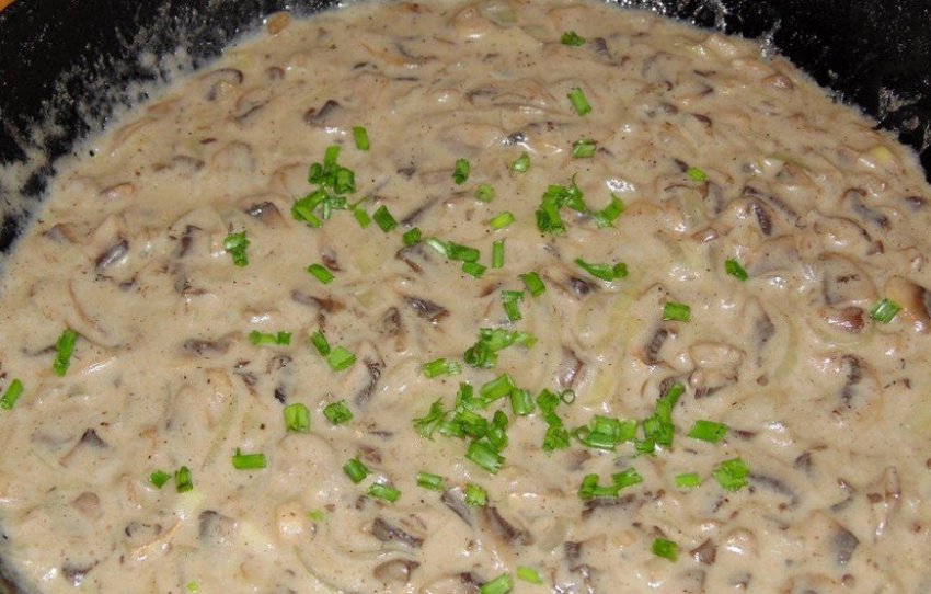 Грибний соус із печериць на молоці Грибний соус із печериць на молоці
