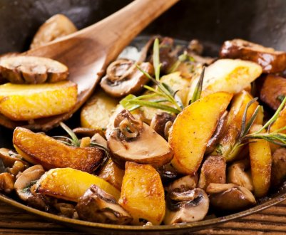 Як приготувати смажені білі гриби з картоплею
