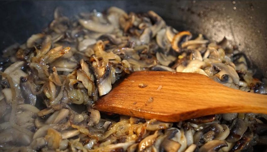 сушені гриби Смажені сушені гриби Смажені