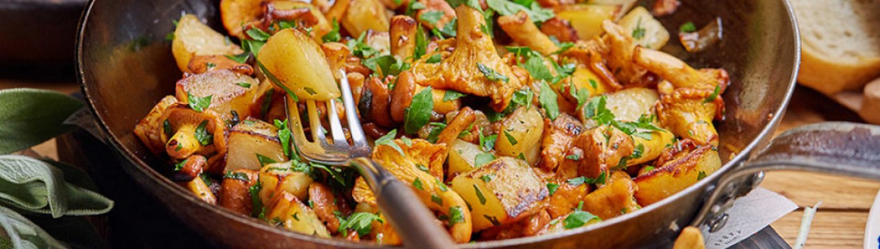 Як правильно посмажити картоплю з лисичками