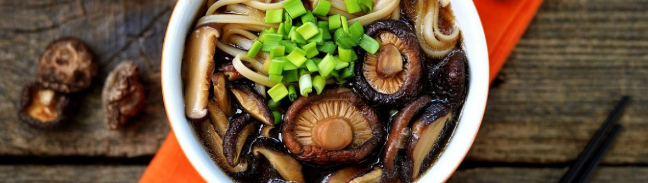 Страви із сушених грибів шиїтаке