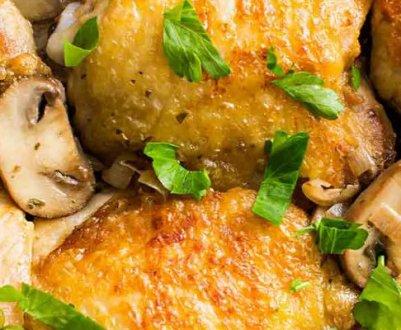 Рецепти приготування курячих стегенець із грибами