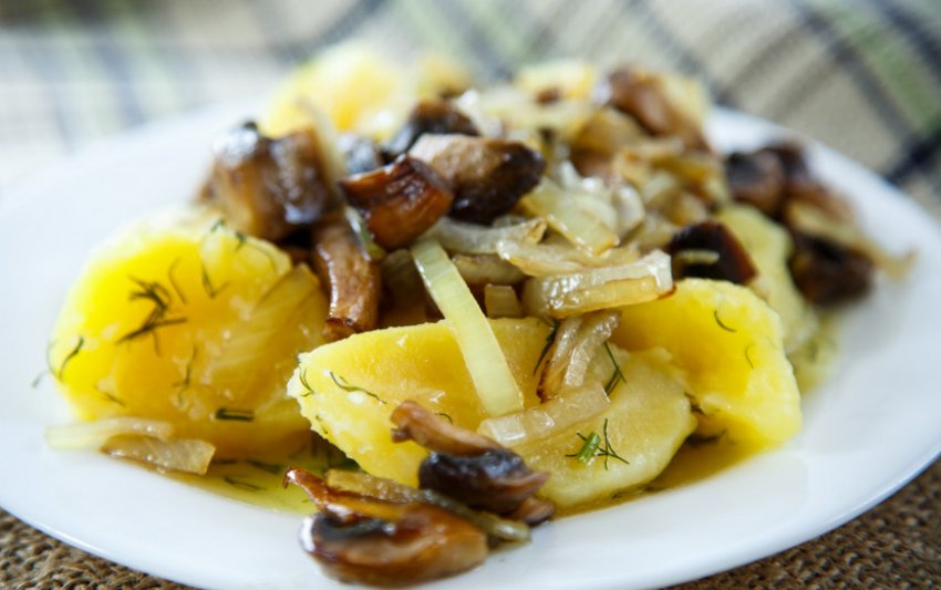 З вареною картоплею З вареною картоплею