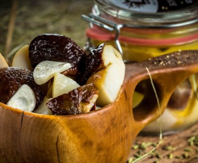 Як солити білі гриби