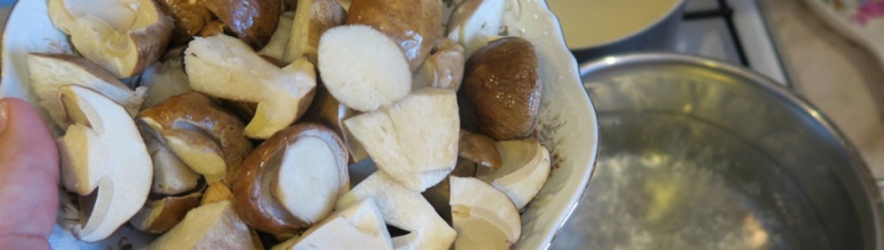 Як зварити білі гриби