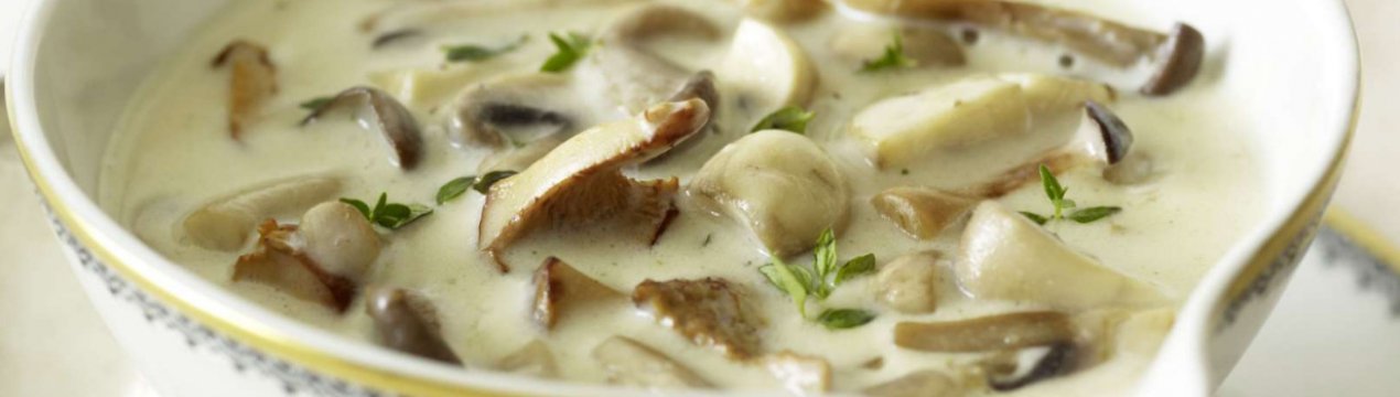 Рецепт смачного грибного соусу з печериць зі сметаною