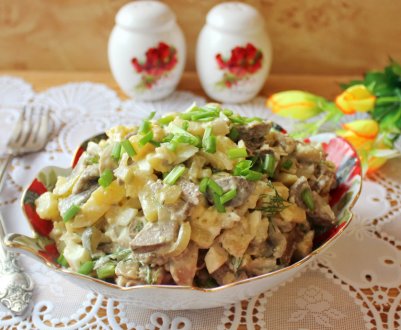 Печінковий салат із печерицями