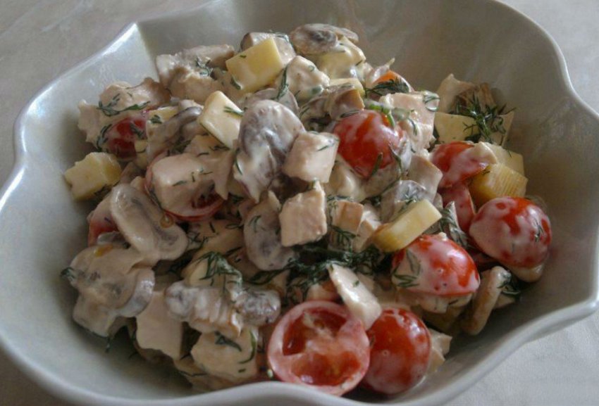 З томатами та болгарським перцем З томатами та болгарським перцем