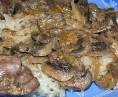 Як готувати печериці з курячою печінкою