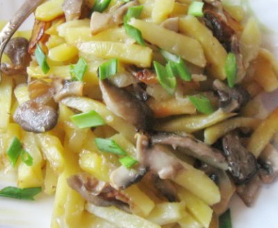 Приготування смажених сироїжок із картоплею