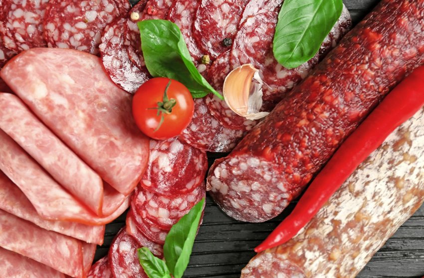 Донецький фермер будує ковбасний цех у лінії розмежування