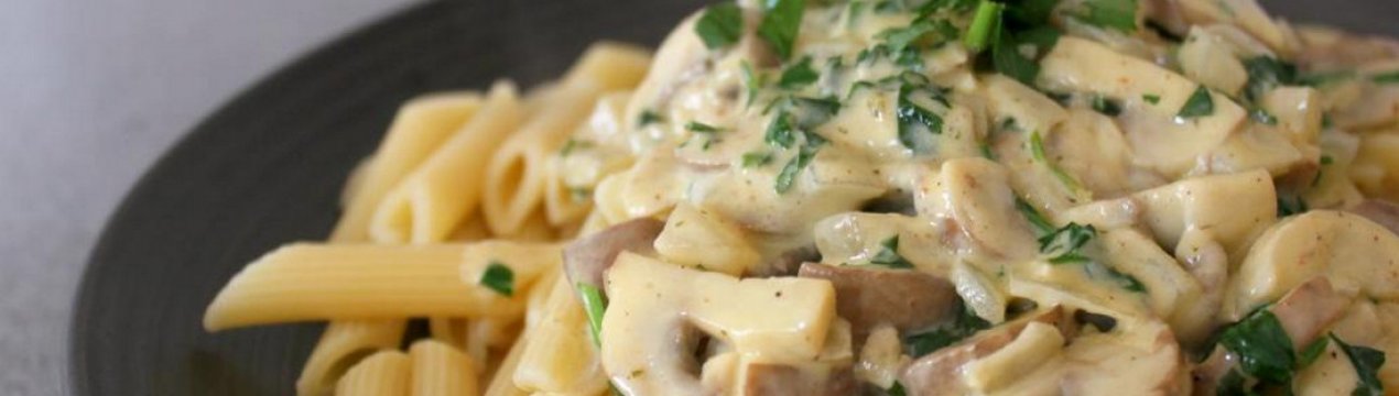 Рецепт смачної пасти з печерицями у вершковому соусі