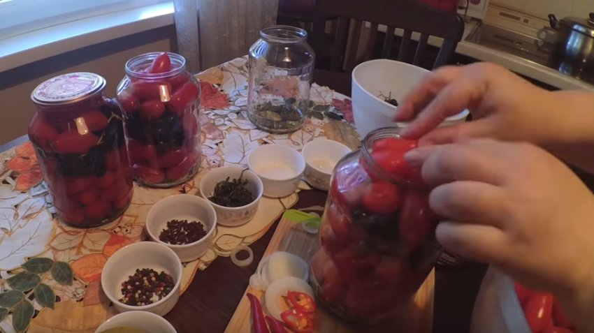 Викласти томати Викласти томати