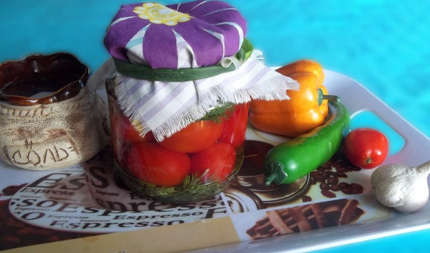 Малосольні помідори