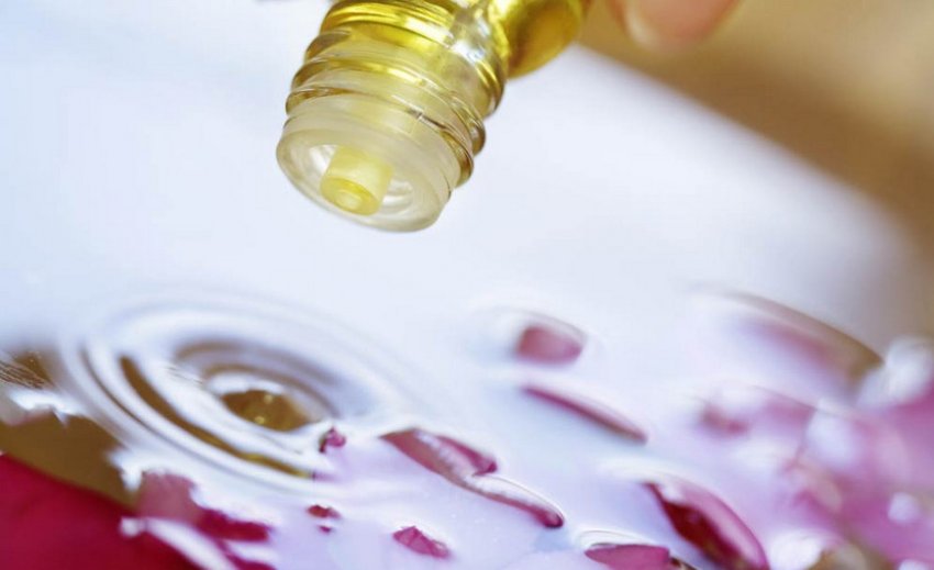 Приготування аромованни з використанням олії туї