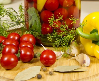 Найсмачніші рецепти заготовок помідорів черрі на зиму