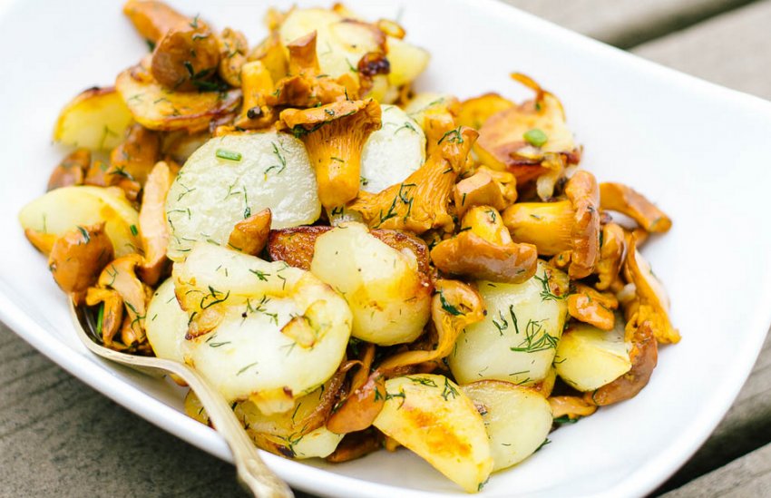 Свинина з лисичками и картошкой Свинина з лисичками и картошкой