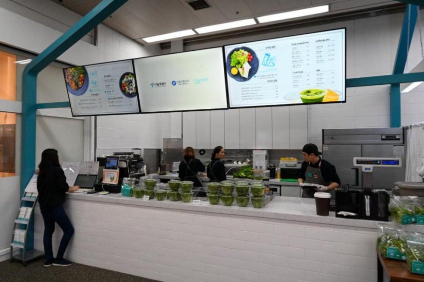 Ферми Південної Кореї спустились в метро Ферми Південної Кореї спустились в метро