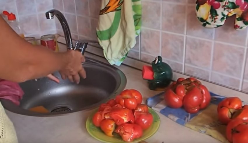 Заморозка шматочками помідорів