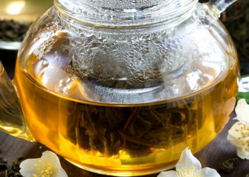 Чай з жасмином: користь, шкода та протипоказання