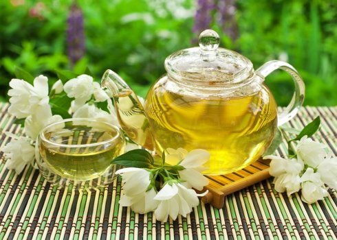Корисні та шкідливі властивості зеленого чаю з жасмином